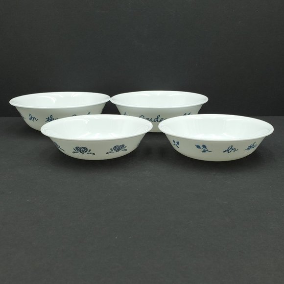 Corelle In the Garden Soup Cereal Berry Bowls Blue Hearts Stencil Dessert Bowl - Picture 1 of 6